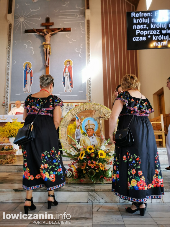 Dożynki w parafii pw. Chrystusa Dobrego Pasterza w Łowiczu.