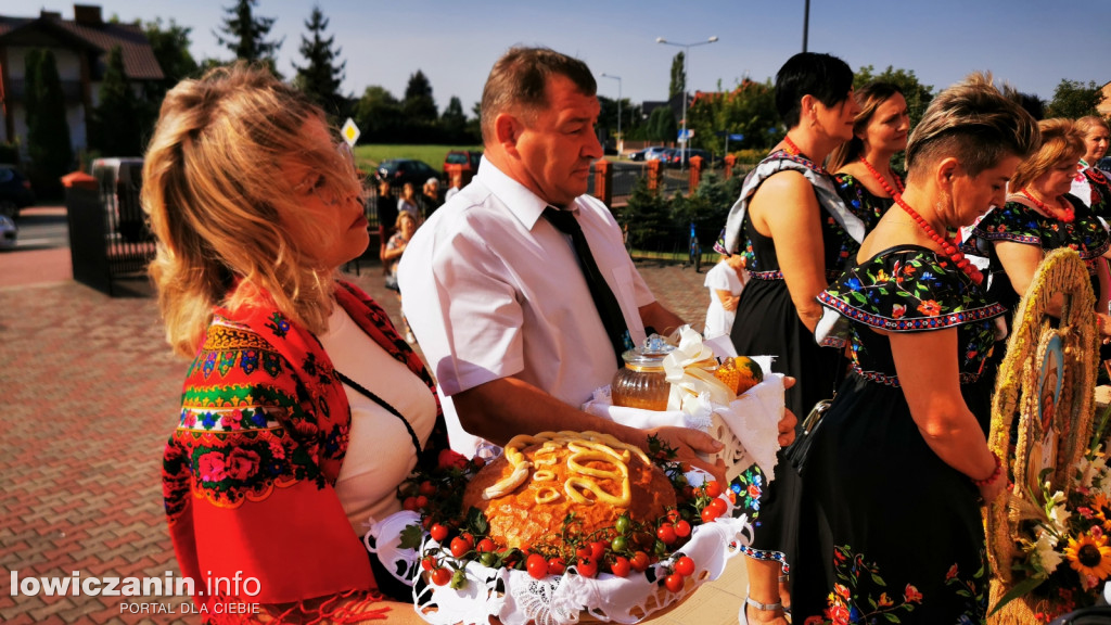 Dożynki w parafii pw. Chrystusa Dobrego Pasterza w Łowiczu.