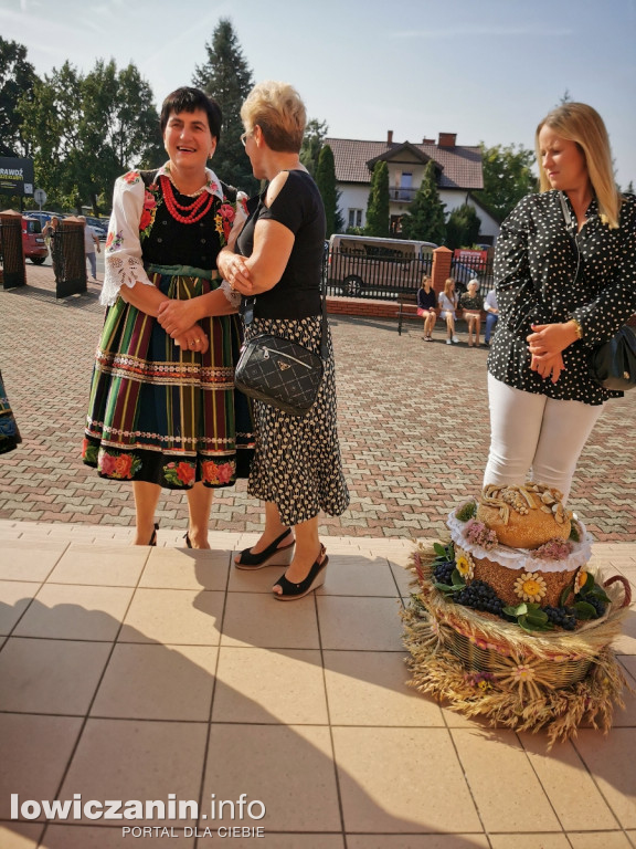 Dożynki w parafii pw. Chrystusa Dobrego Pasterza w Łowiczu.