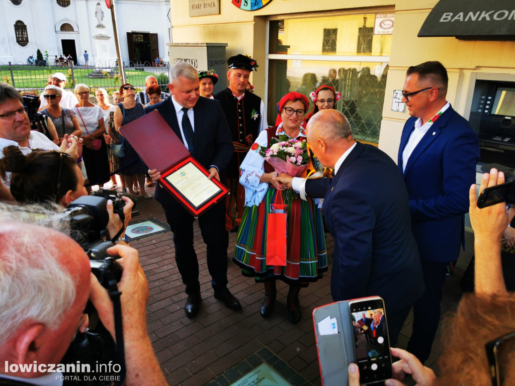 Uroczyste odsłonięcie Gwiozd Łowickich