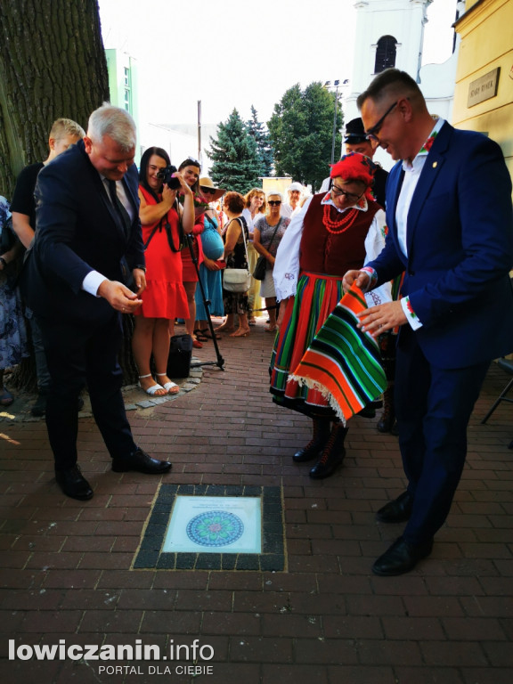 Uroczyste odsłonięcie Gwiozd Łowickich