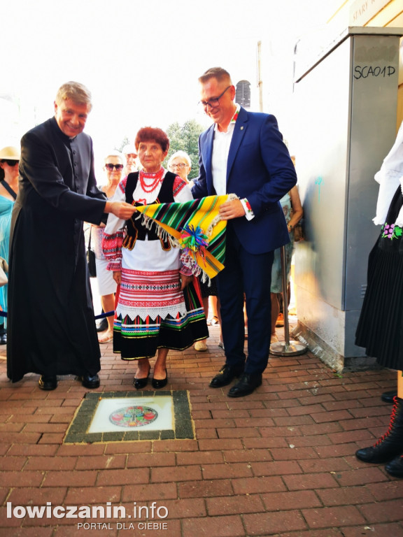 Uroczyste odsłonięcie Gwiozd Łowickich