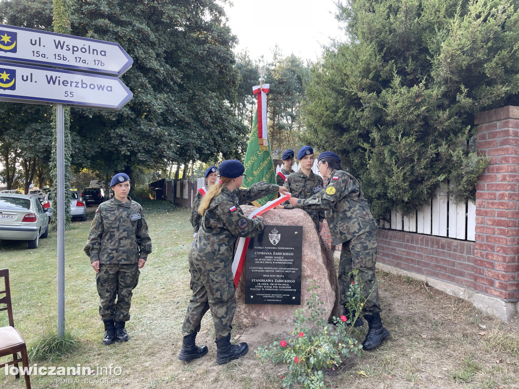 Dobieszków upamiętnił powstańców pomnikiem