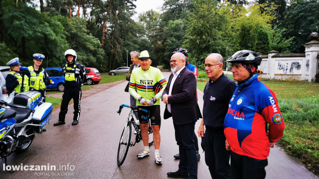Ruszył rajd rowerowy z Lasku Miejskiego w Łowiczu