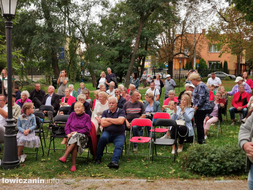 Na ludową nutę przy baszcie w Łowiczu