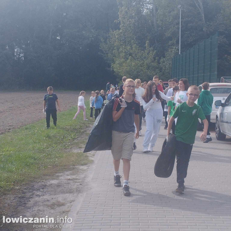 Akcja sprzątania świata w Dąbkowicach