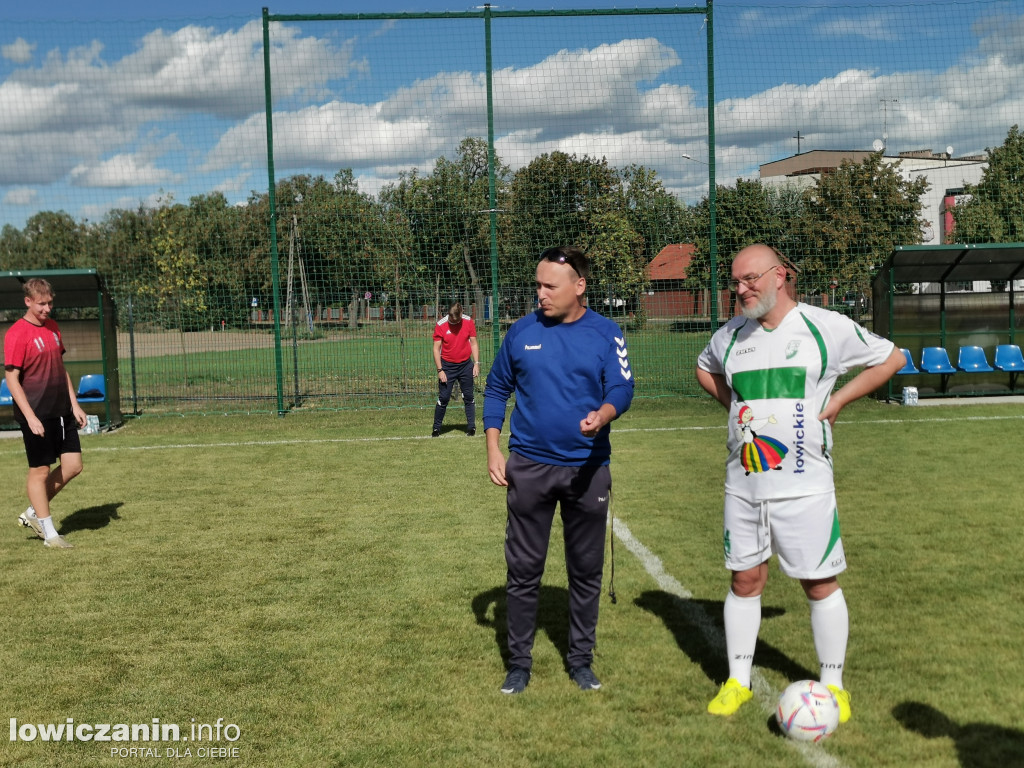 Mecz samorządowcy kontra uczniowie na Blichu