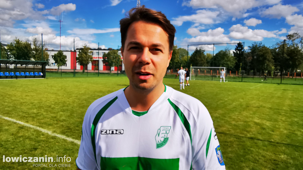 Mecz samorządowcy kontra uczniowie na Blichu