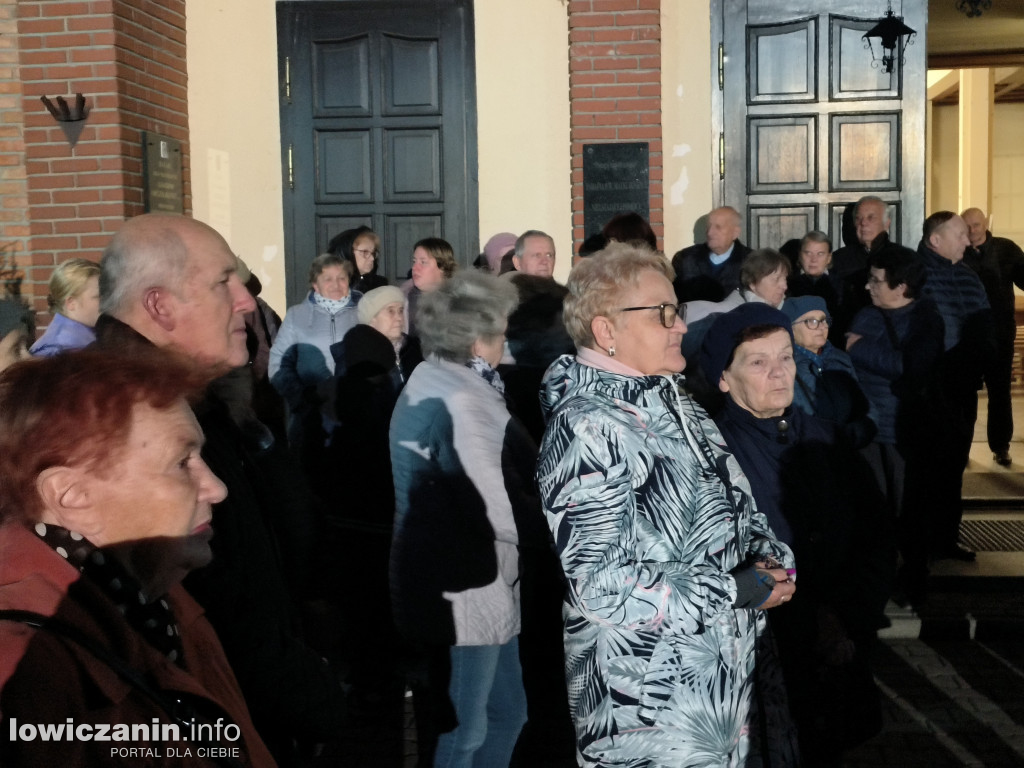 Różaniec ulicami Korabki