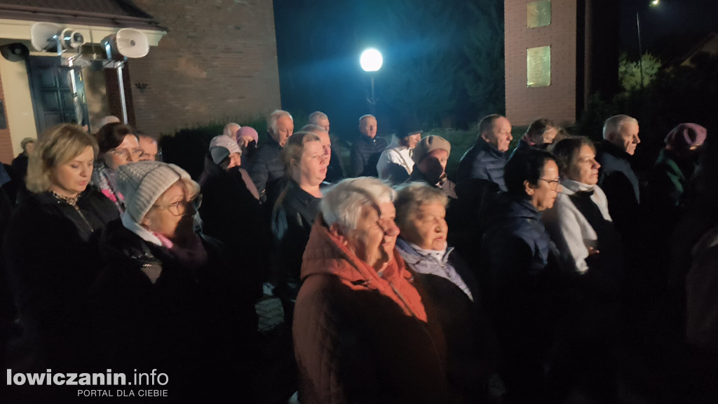Różaniec ulicami Korabki