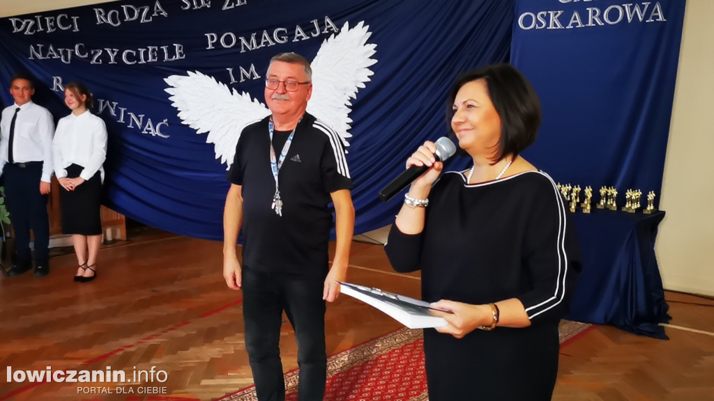 SP1 Łowicz. Uroczystość z okazji Dnia Edukacji Narodowej