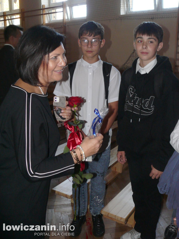 SP1 Łowicz. Uroczystość z okazji Dnia Edukacji Narodowej