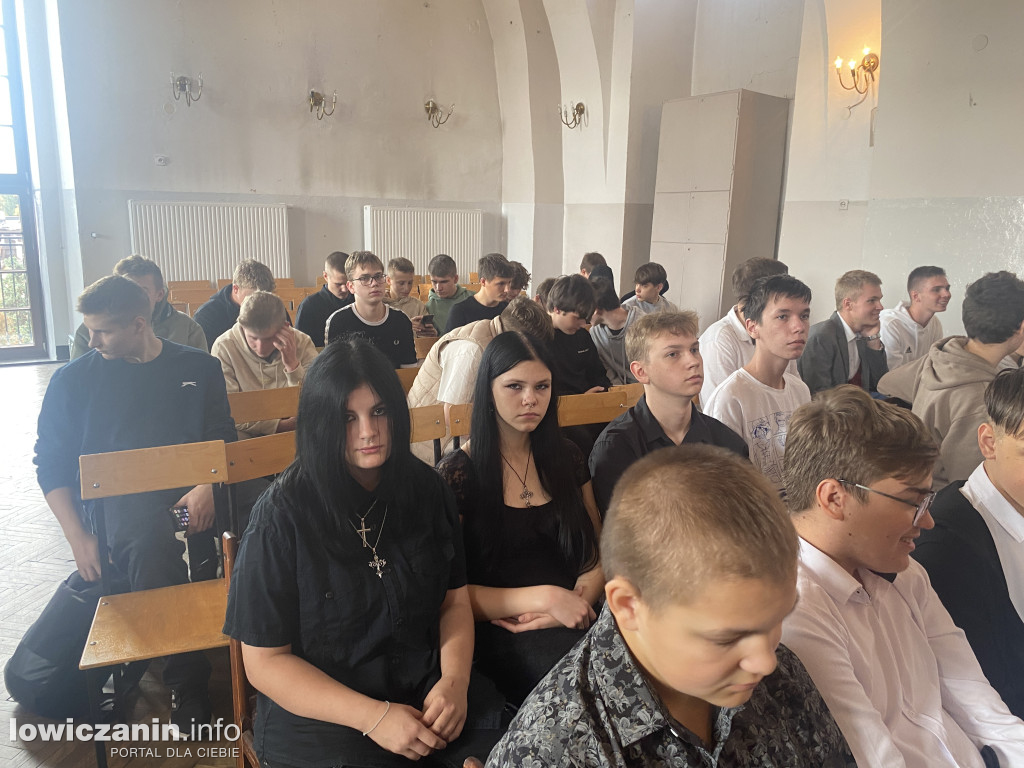  Dzień Edukacji Narodowej w ZST im. 10 Pułku Piechoty w Łowiczu