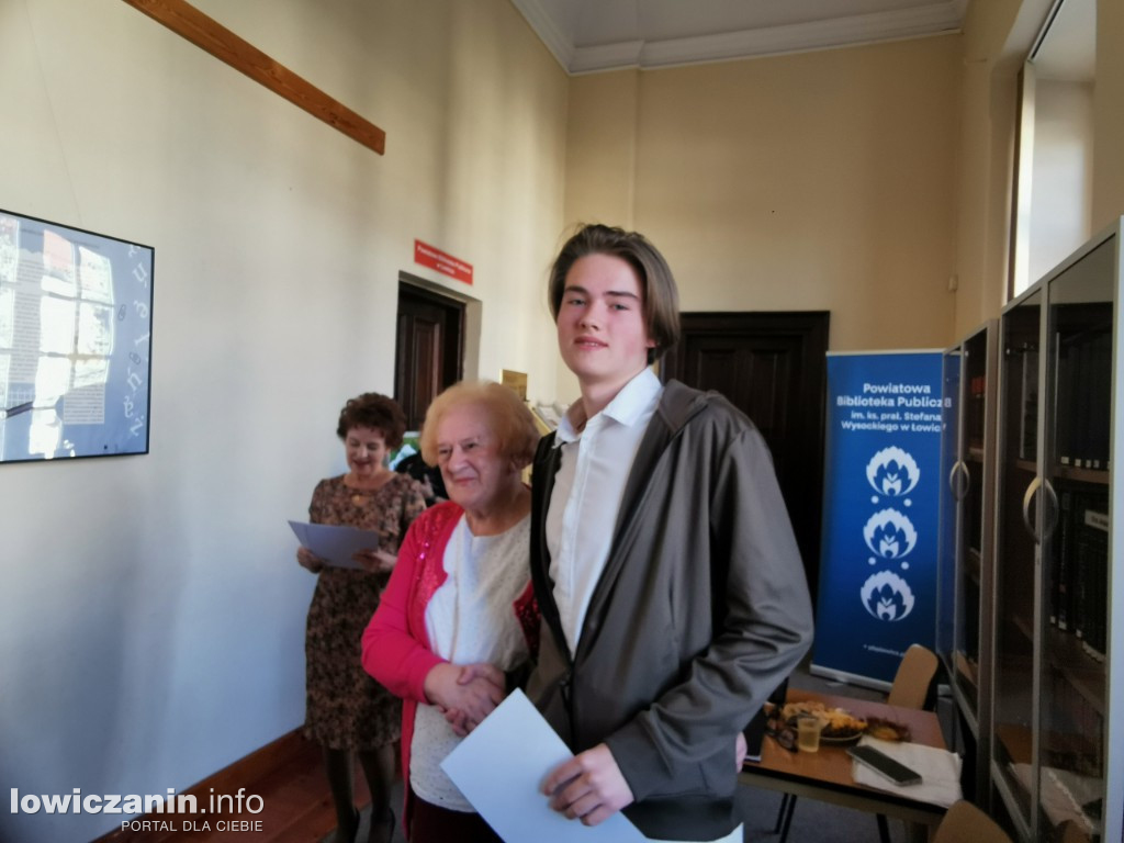Jesienne wiersze w Bibliotece Powiatowej w Łowiczu