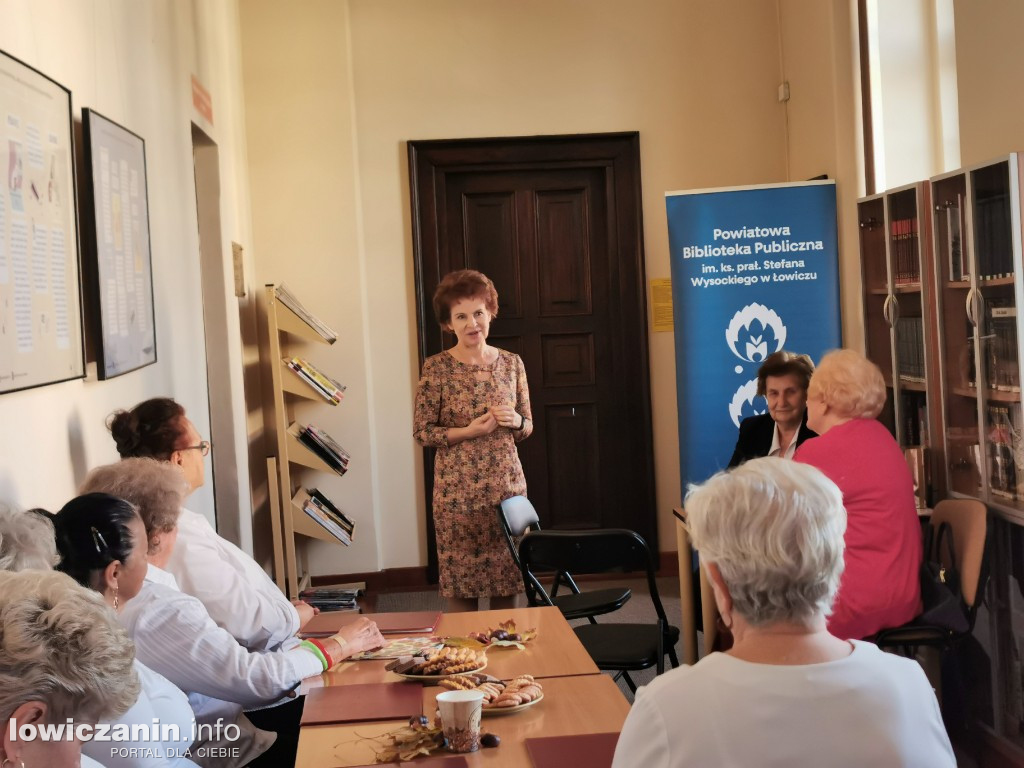 Jesienne wiersze w Bibliotece Powiatowej w Łowiczu