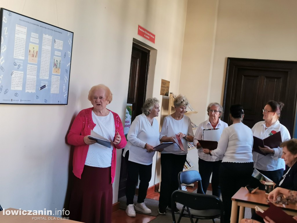 Jesienne wiersze w Bibliotece Powiatowej w Łowiczu
