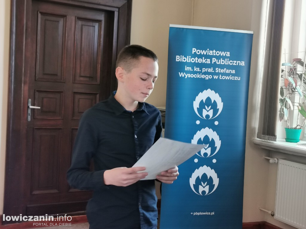 Jesienne wiersze w Bibliotece Powiatowej w Łowiczu
