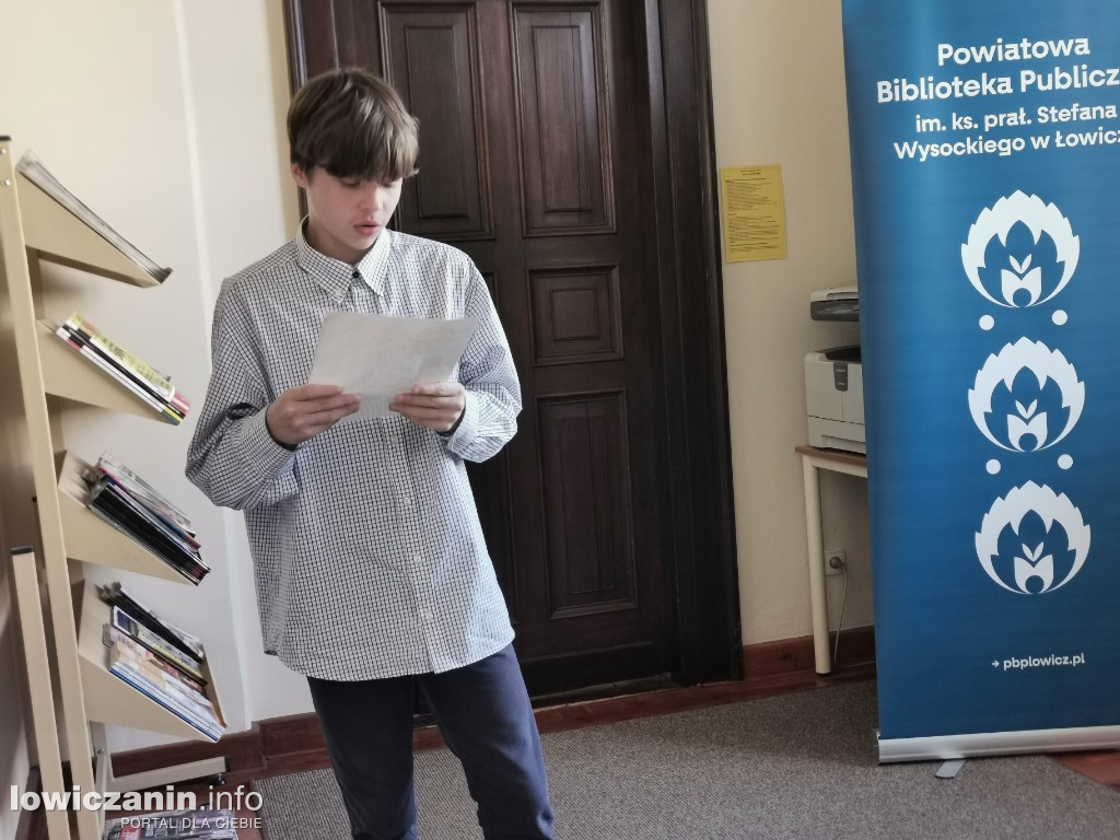 Jesienne wiersze w Bibliotece Powiatowej w Łowiczu