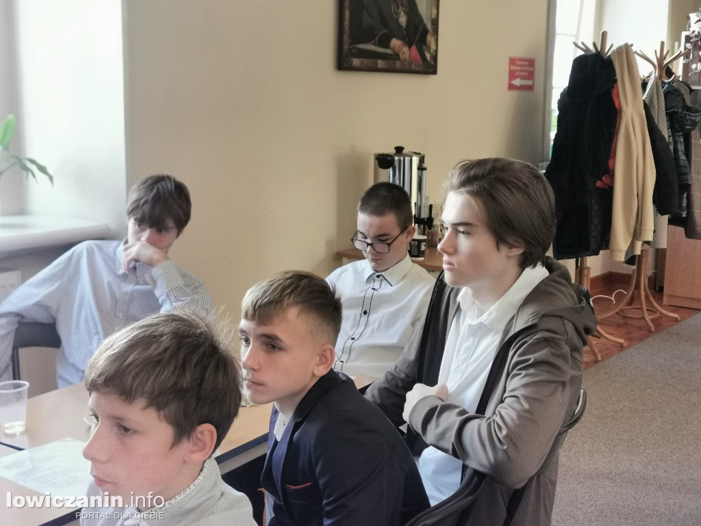 Jesienne wiersze w Bibliotece Powiatowej w Łowiczu