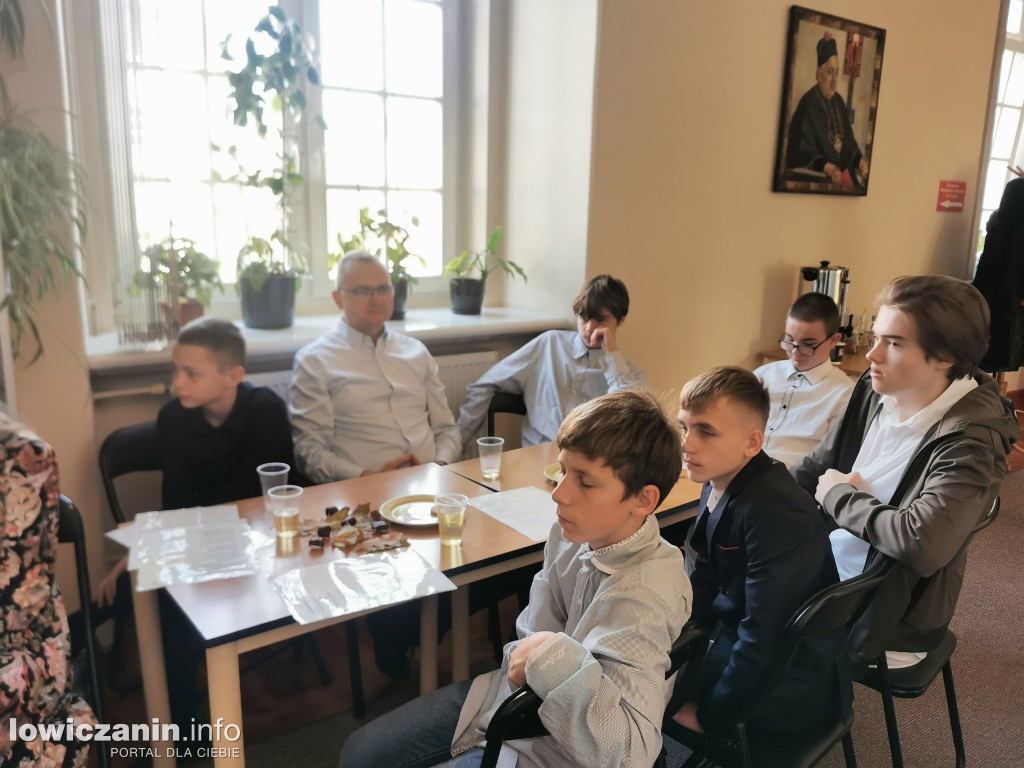 Jesienne wiersze w Bibliotece Powiatowej w Łowiczu