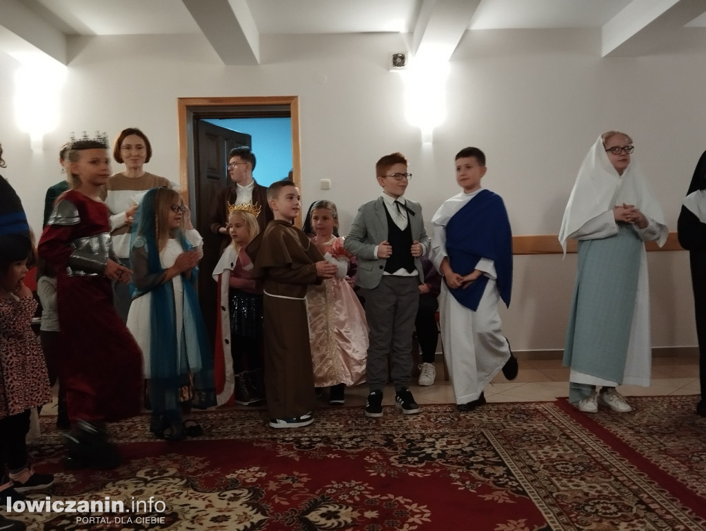 Noc Świętych w parafii katedralnej w Łowiczu