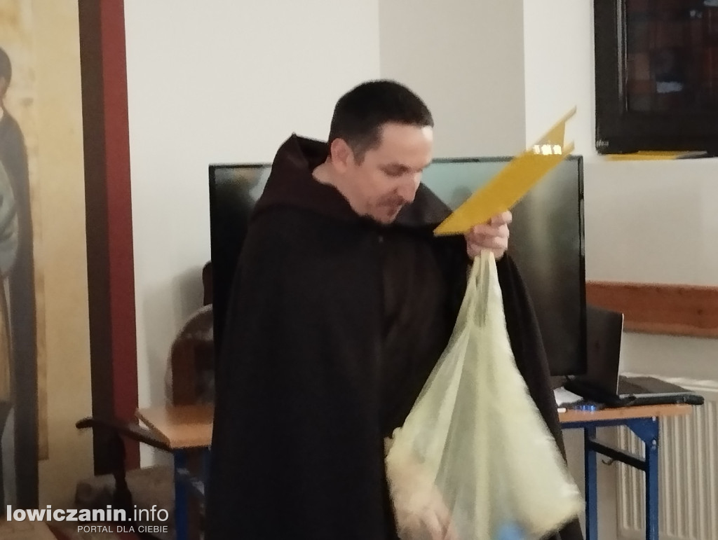 Noc Świętych w parafii katedralnej w Łowiczu
