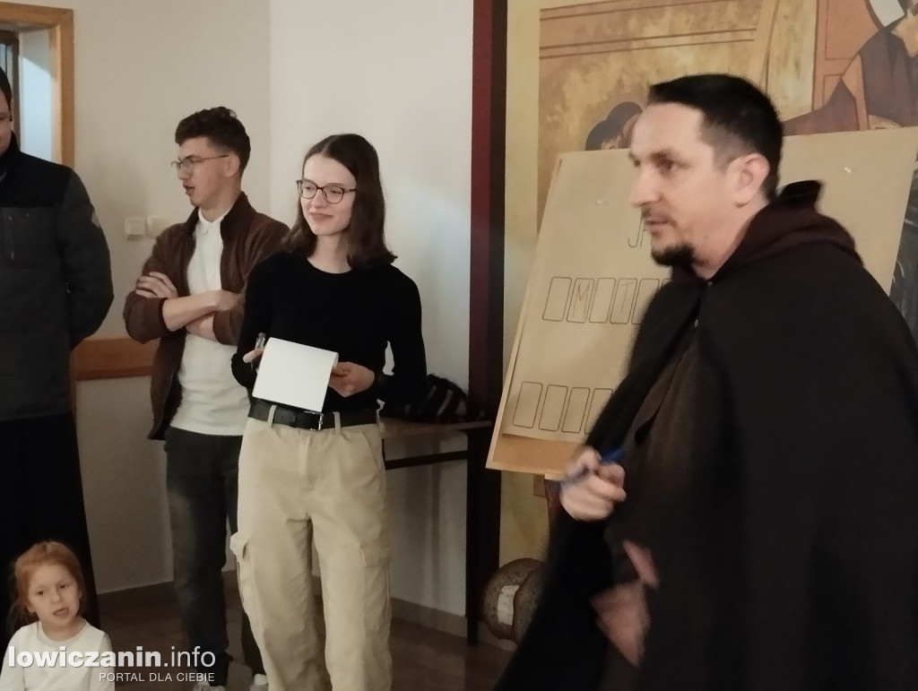 Noc Świętych w parafii katedralnej w Łowiczu