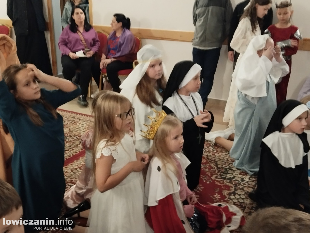 Noc Świętych w parafii katedralnej w Łowiczu