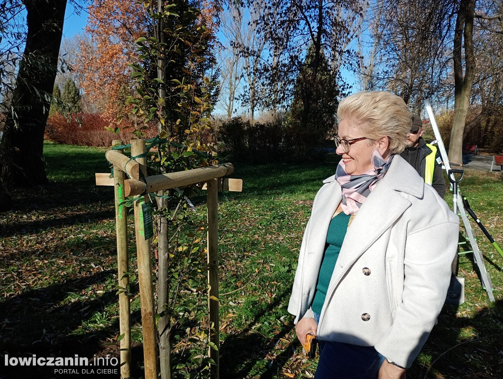 ŁUTW posadził kolejne drzewo z fundacją Prolas