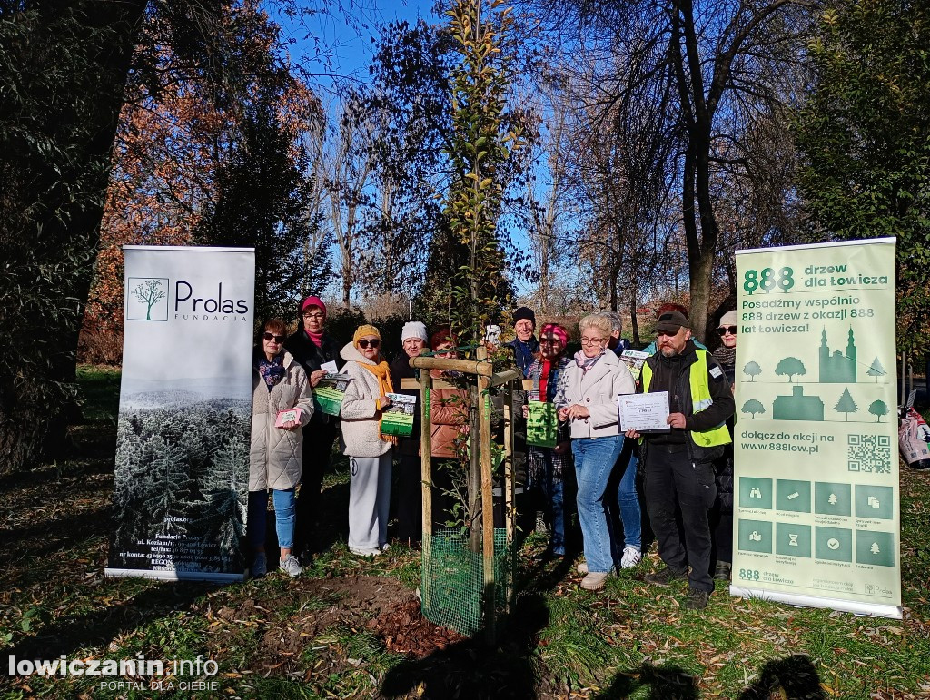 ŁUTW posadził kolejne drzewo z fundacją Prolas