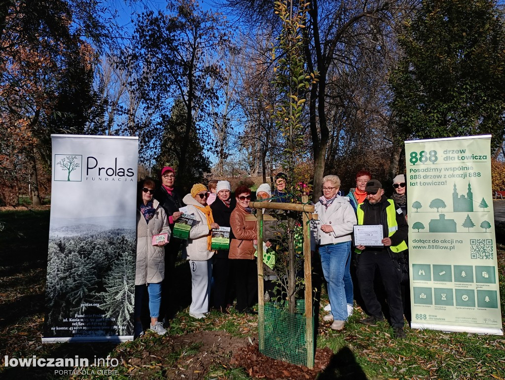 ŁUTW posadził kolejne drzewo z fundacją Prolas