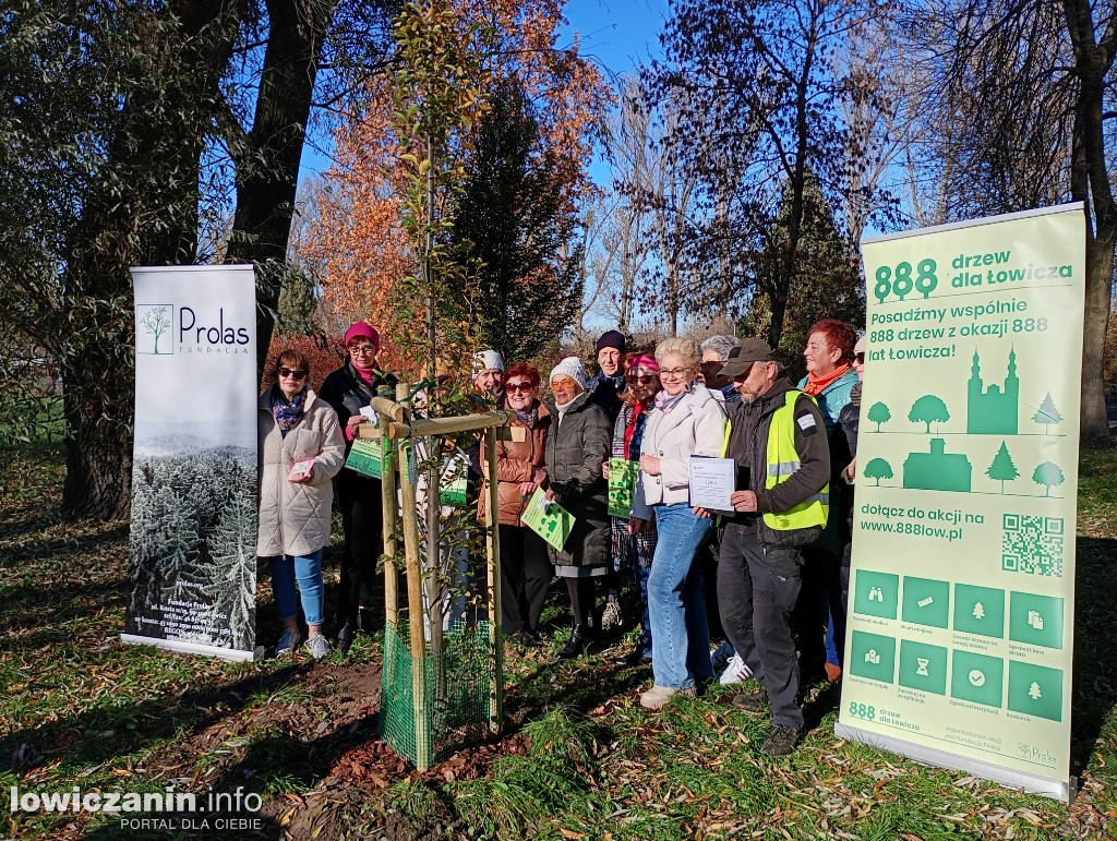 ŁUTW posadził kolejne drzewo z fundacją Prolas