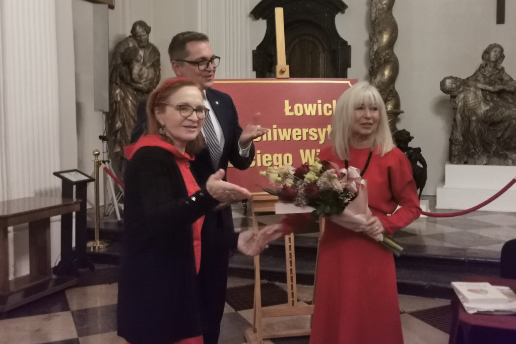 Spotkanie z Anną Marią Wesołowską w łowickim muzeum