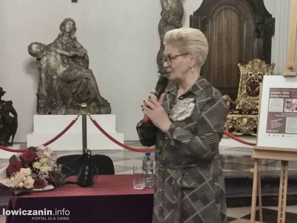 Spotkanie z Anną Marią Wesołowską w łowickim muzeum