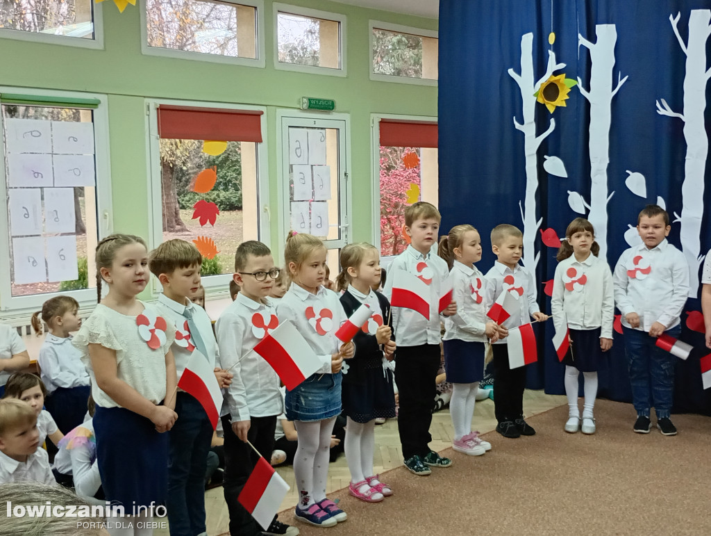 Przedszkolaki z łowickiej Stokrotki pamiętają o Dniu Niepodległości