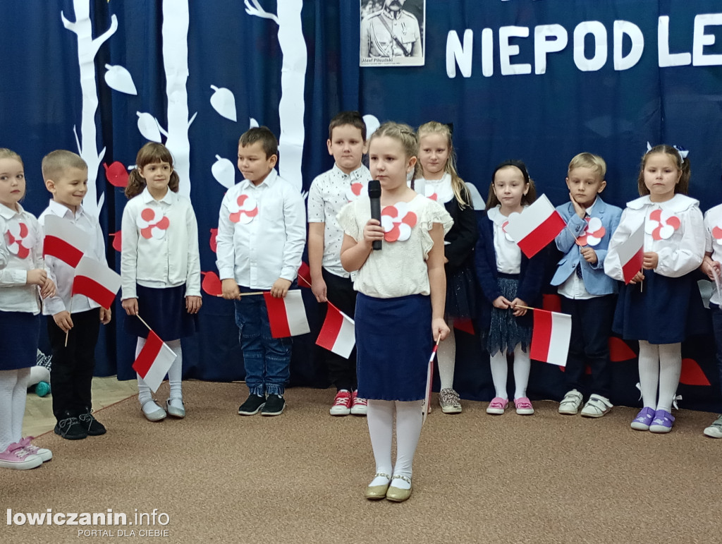 Przedszkolaki z łowickiej Stokrotki pamiętają o Dniu Niepodległości
