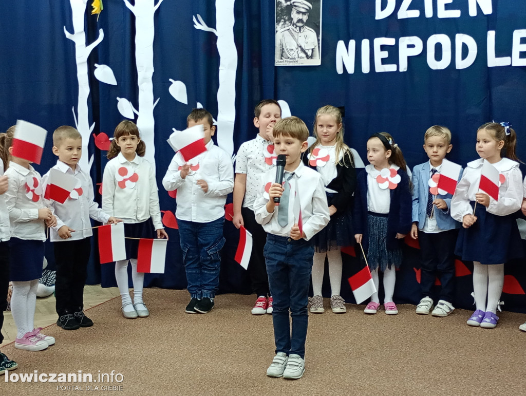 Przedszkolaki z łowickiej Stokrotki pamiętają o Dniu Niepodległości
