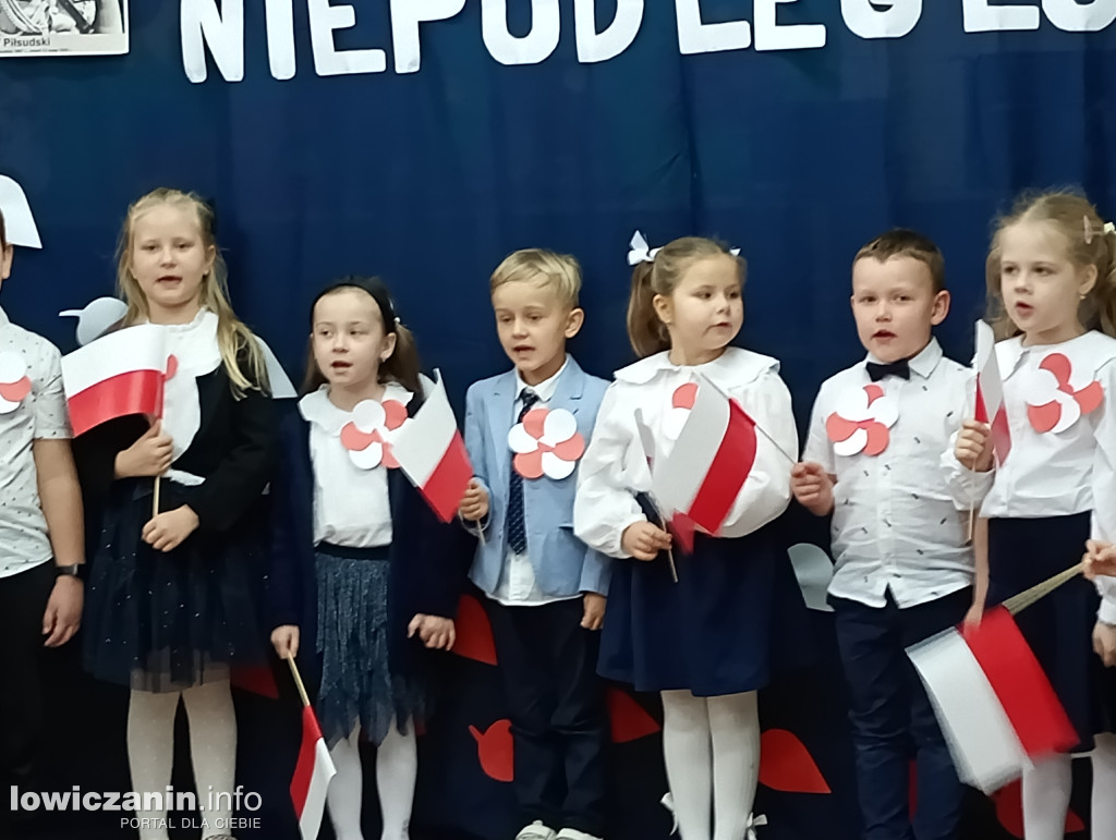 Przedszkolaki z łowickiej Stokrotki pamiętają o Dniu Niepodległości