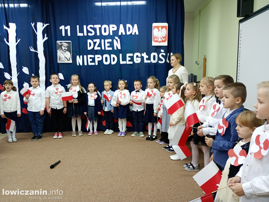 Przedszkolaki z łowickiej Stokrotki pamiętają o Dniu Niepodległości