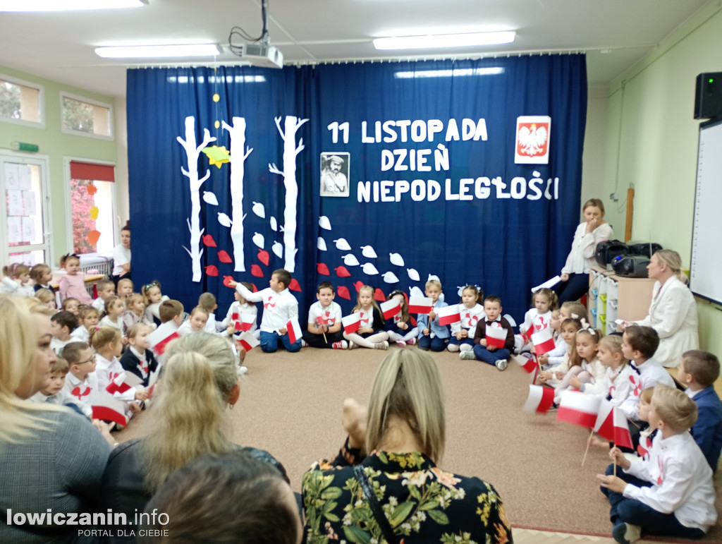 Przedszkolaki z łowickiej Stokrotki pamiętają o Dniu Niepodległości