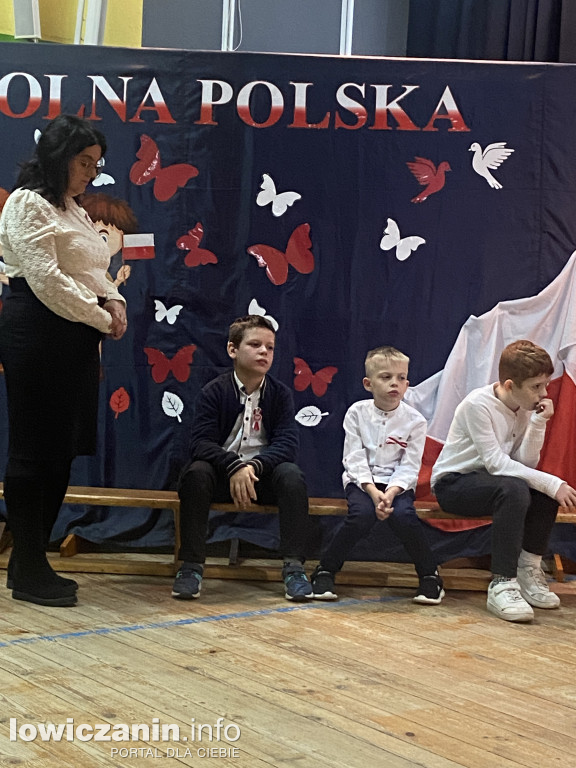 Święto Niepodległości w Szkole w Popowie