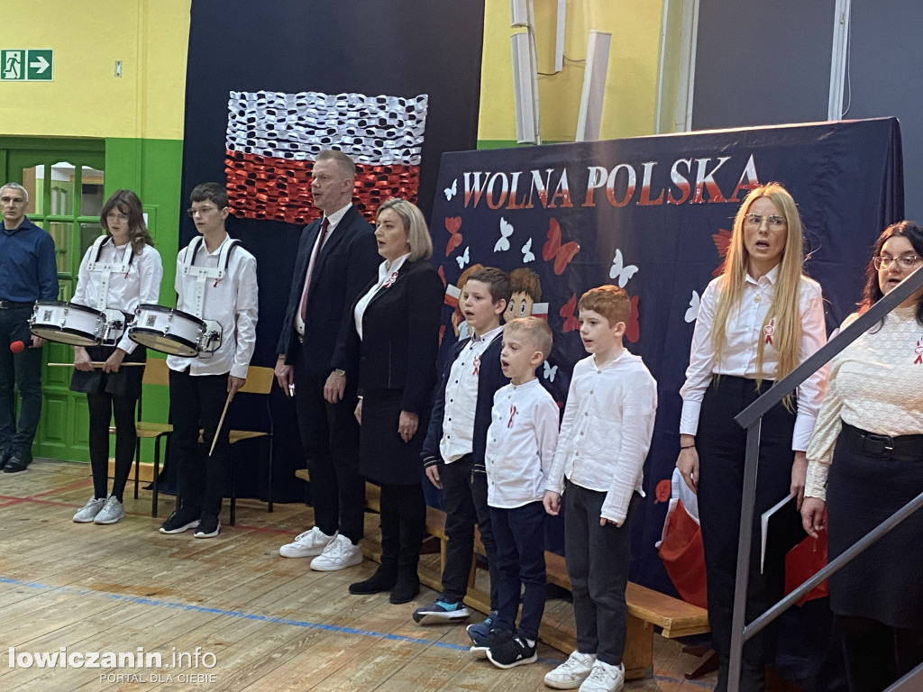Święto Niepodległości w Szkole w Popowie