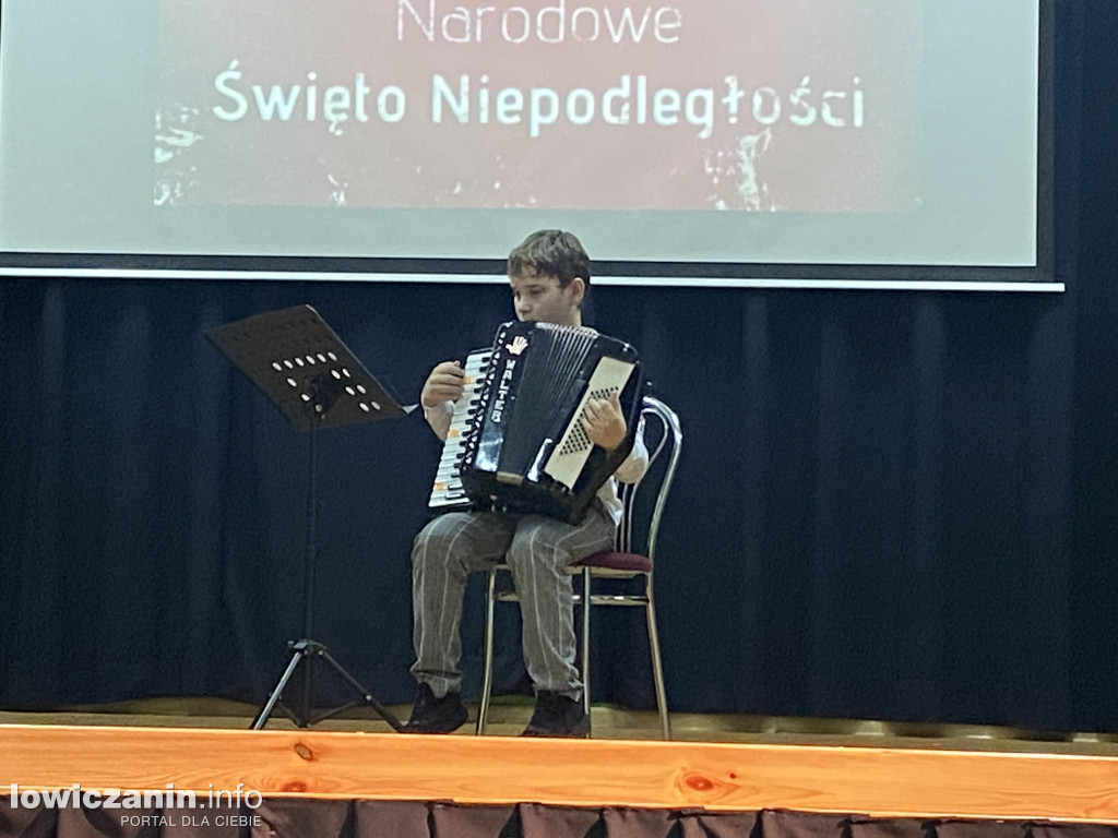 Święto Niepodległości w Szkole w Popowie