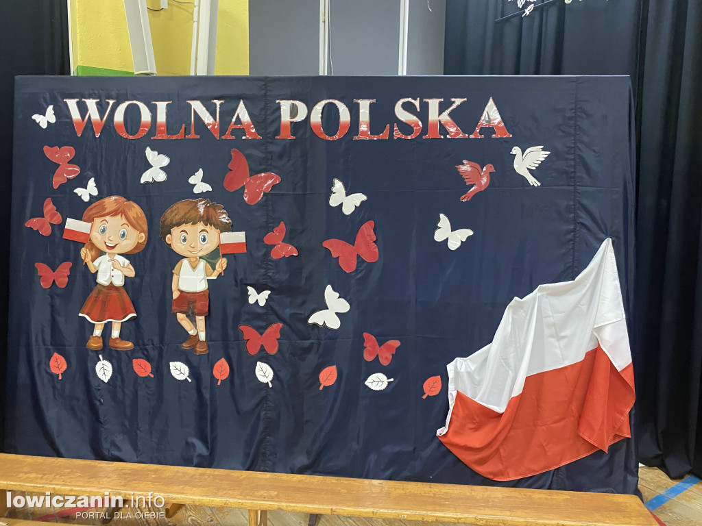 Święto Niepodległości w Szkole w Popowie