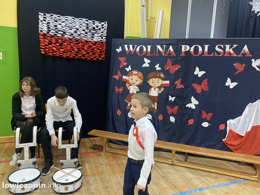 Święto Niepodległości w Szkole w Popowie