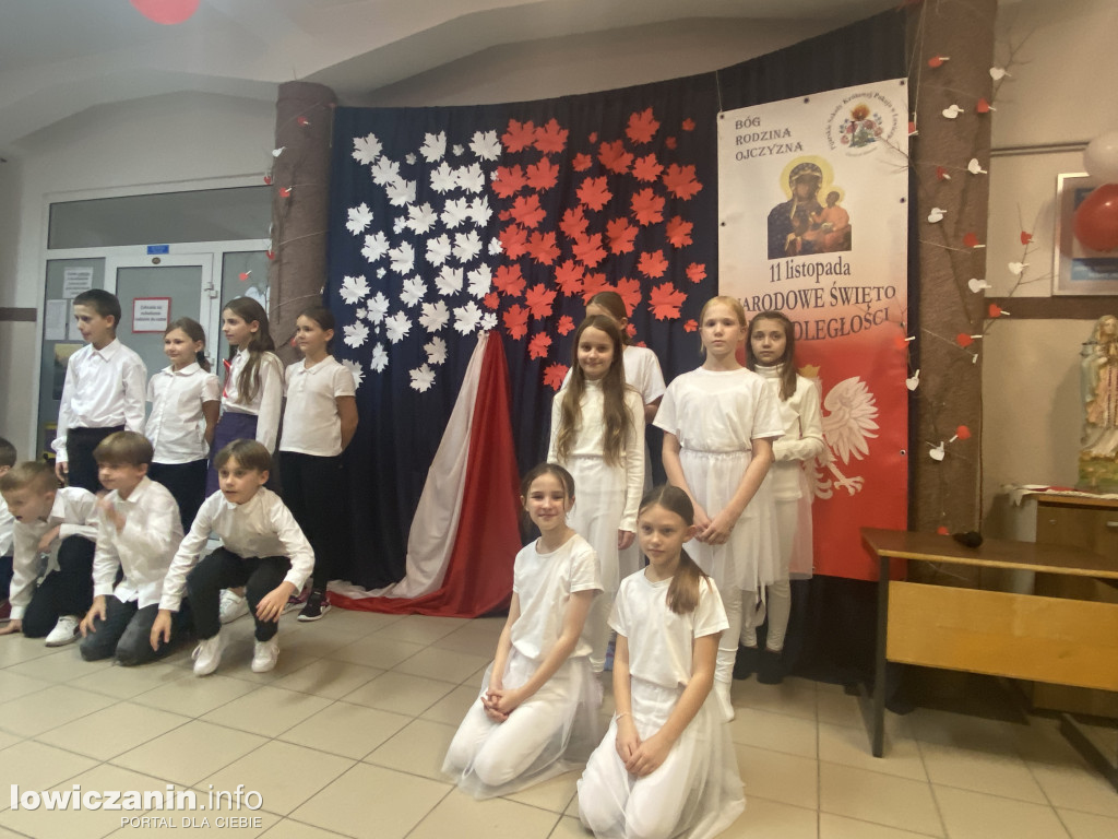 Wieczór pieśni patriotycznych w szkole Pijarskiej w Łowiczu