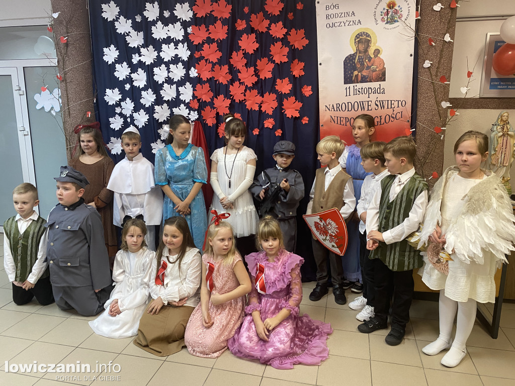 Wieczór pieśni patriotycznych w szkole Pijarskiej w Łowiczu