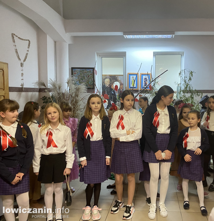 Wieczór pieśni patriotycznych w szkole Pijarskiej w Łowiczu