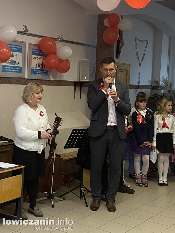 Wieczór pieśni patriotycznych w szkole Pijarskiej w Łowiczu