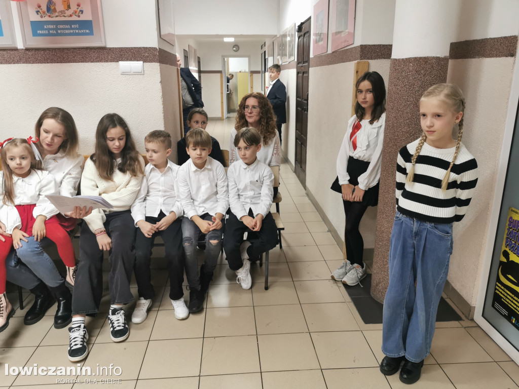 Wieczór pieśni patriotycznych w szkole Pijarskiej w Łowiczu